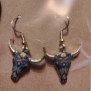 3/$20⭐Bull Skull Earrings! Goldtone With Enameled Black & Gold